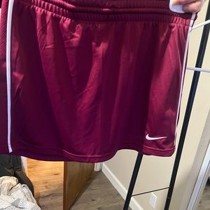Maroon athletic skirt Nike